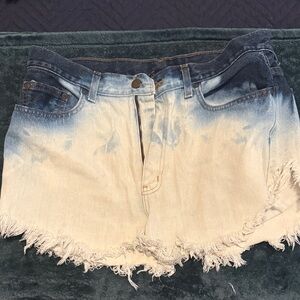 Stylish Ombre Denim Shorts